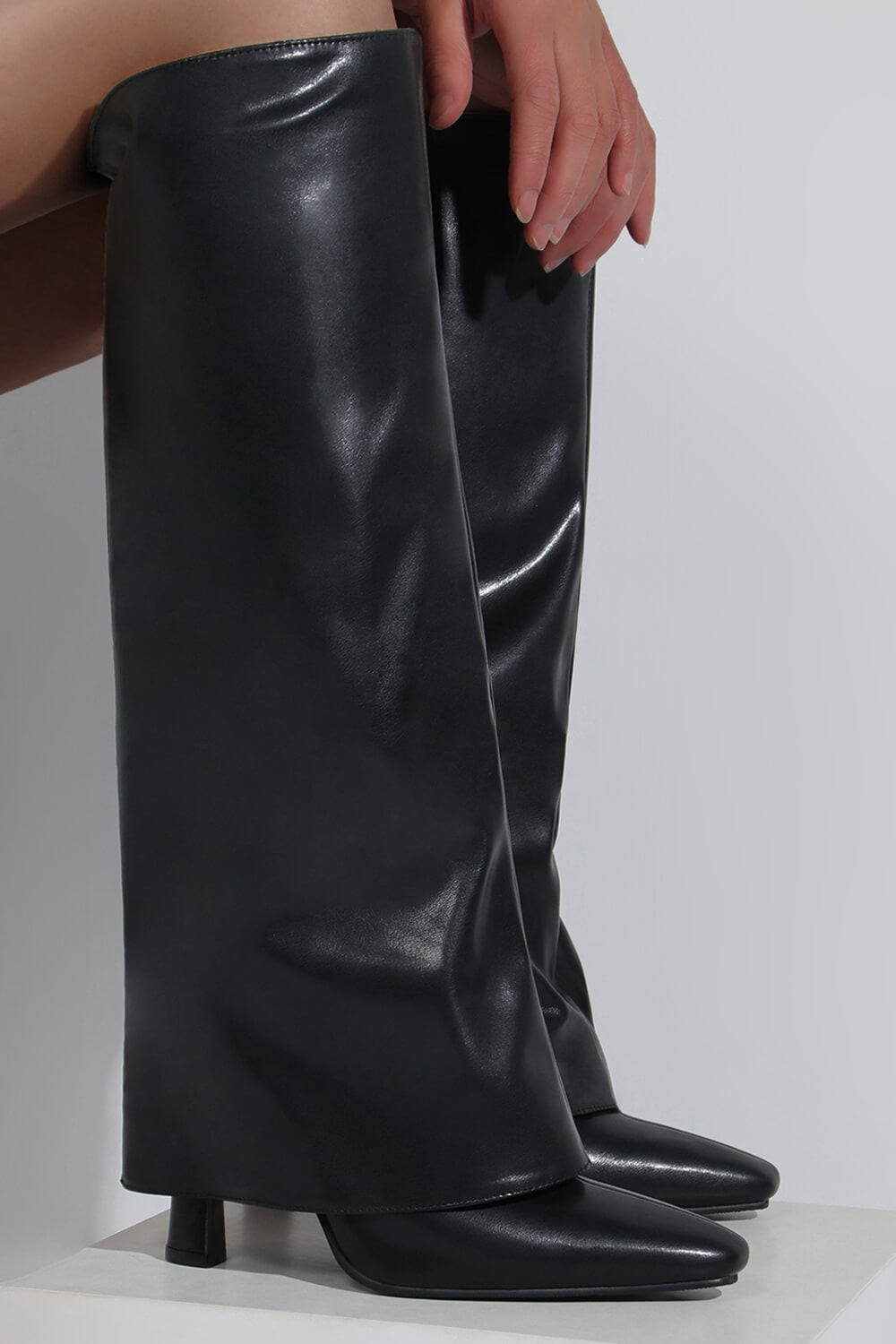 Wide fit over on sale the knee black boots